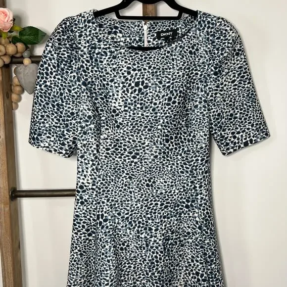 DKNY Blue Black Short Sleeve Above‎ the Knee Work Fit Flare Dress Size 8 - Picture 2 of 9